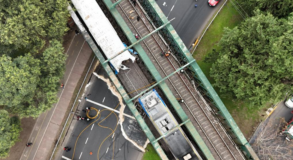 阿根廷首都(dōu)兩(liǎng)列火車相撞造成(chéng)至少90人受傷